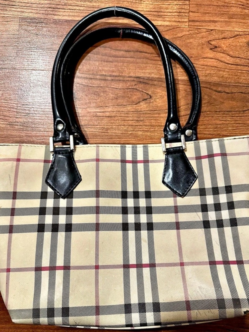 Burberry Plaid Tote in Beige & Black